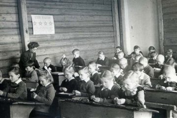 Школа в селе Шопша